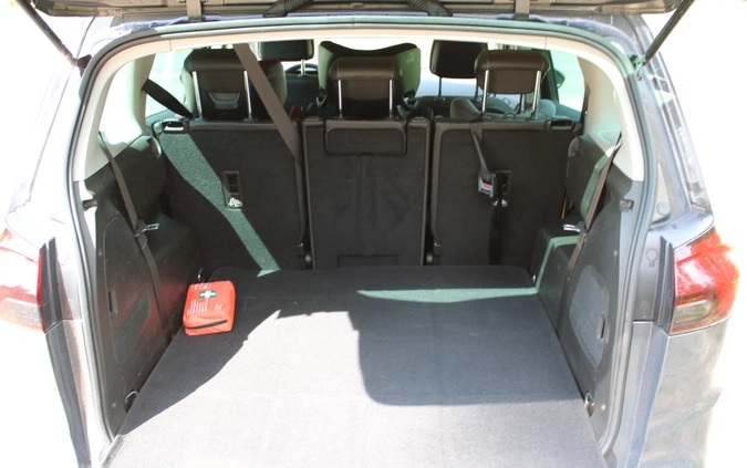 Opel Zafira cena 53000 przebieg: 127000, rok produkcji 2015 z Olsztyn małe 92